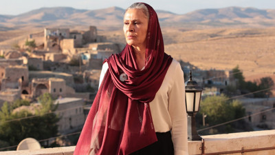 Uzak Şehir’in Sadakat’i şaşırttı! “Sadakat’i kimsenin incitmesine izin vermem”