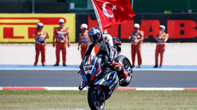 Toprak Razgatlıoğlu avantajı kaptı: Dünya şampiyonluğu için son viraj!