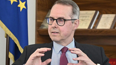 Almanya'dan Gürcistan'a tepki: Fischer'i geri çağırdı