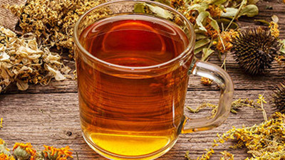 Bitki çaylarının görünmeyen yüzü: Kalp ve sindirim alarmı