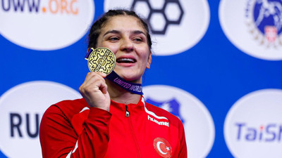 Nesrin Baş 3. kez dünya şampiyonu olarak tarihe geçti!