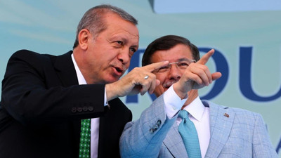 Ahmet Davutoğlu'nun 'tereddüt etmem' sözlerinden sonra arşiv açıldı: Boş çuval