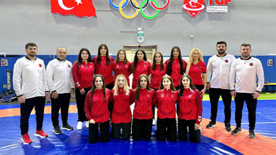 Milli güreşçiler dünya şampiyonasında 7 madalya kazandı