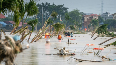 Vietnam'da sel, 10 can aldı