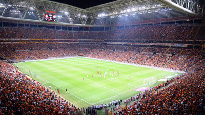 Ali Sami Yen ile 19 Mayıs Stadı Avrupa finali yarışında