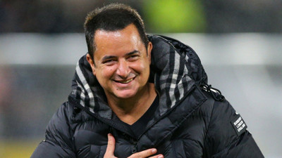 Acun Ilıcalı'nın yüzü güldü!