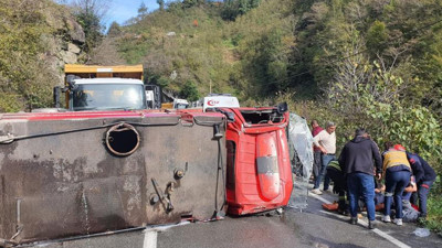Yangına giden itfaiye aracı kaza yaptı: 2 yaralı