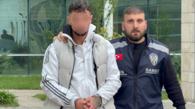 Kız arkadaşını rahatsız eden kişiyi bıçakladı