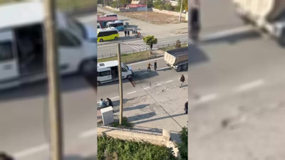 Polis minibüsü kaza yaptı: 7 yaralı var