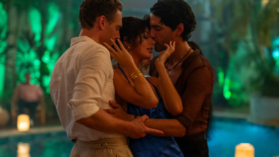 The Night Manager 8 yıl sonra geri dönüyor: Hiddleston ve Morrone’dan ateşli üçlü sahne!