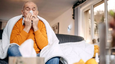 Yaşlıları vuran dalga! Bilim dünyası, virüsün kaynağını işaret etti