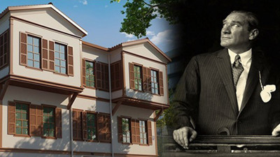 Mustafa Kemal Atatürk doğduğu evin önünde anıldı