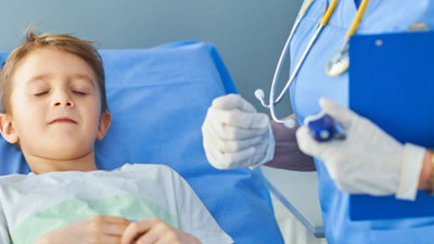 Enfeksiyon riskini sıfırlayan tatil formülü! Uzmanlar sünnet için hangi dönemi önerdi?