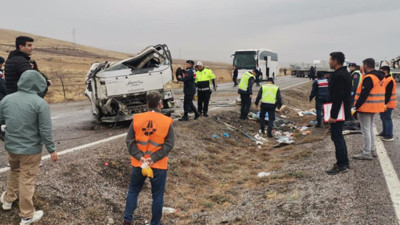 Kayseri'de zincirleme kaza! Ölü ve yaralılar var