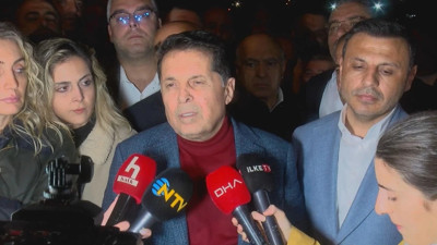 Tahliye edilen Ahmet Özer, 'İBB davası varken barış nasıl olacak' diye sordu