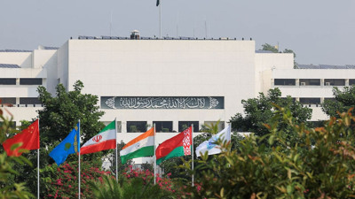 Pakistan'da ordunun yetkileri artırıldı!