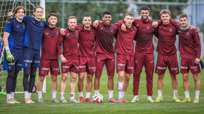 Edin Visca sahada değil kenarda liderlik yapıyor