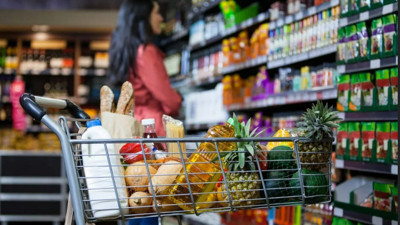 Uzmanı uyardı: Bunları tüketmek bağırsak kanserine zemin hazırlıyor!