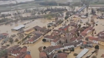 İtalya'da sele kapılan 2 kişi hayatını kaybetti