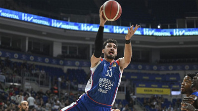 Anadolu Efes'te sakatlar kervanına Erkan Yılmaz da eklendi