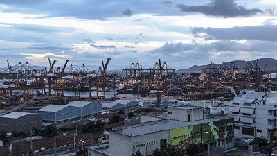 Yunanistan kıyılarında Çin'e rakip: ABD ile yeni liman çalışması