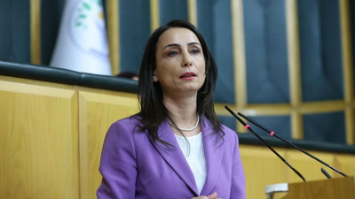 DEM’li Cumhuriyet’e saldırdı, sadece Yeniçağ gördü