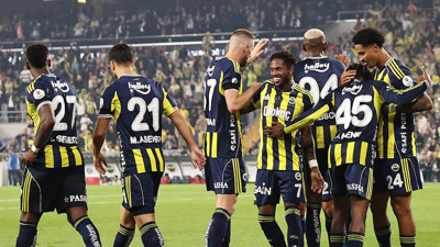 Domenico Tedesco'dan son derece sürpriz tercih! İşte Çaykur Rizespor ve Fenerbahçe'nin muhtemel ilk 11'leri