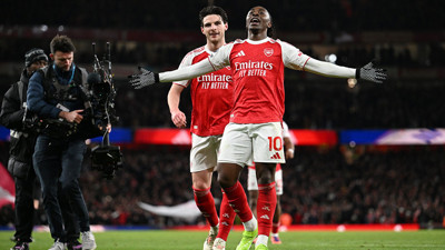 Eze eze Arsenal! Derbide Tottenham'ı topa tuttular