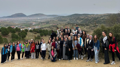Manisa’da 61 kadın öğretmen kampta buluştu