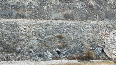 Artvin’de dağ keçileri Çoruh nehri kıyısında su içerken görüntülendi