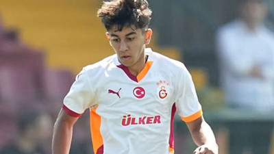 Bir garip Galatasaray kadrosu: Maç oynadıktan sonra kulübeye geldi