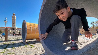 Geleneksel Oyunlar Tırı İzmir'de! Oyunlarla çocukları sevindirdiler