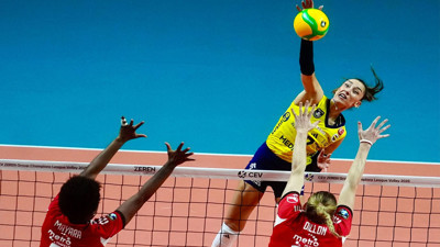 Sarı Melekler Şampiyonlar Ligi'ne farklı başladı