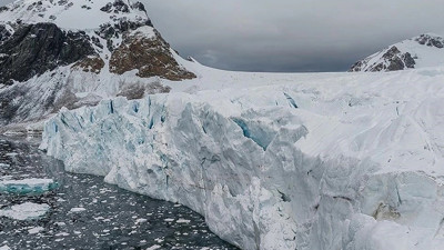 Gizemli keşif! Buzun altından yükselen radyo dalgaları
