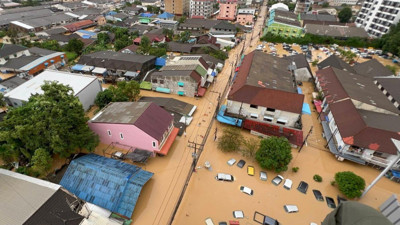 Sel felaketleri Asya'yı vurdu: Ölü sayısı Vietnam'da 98 Endonezya'da 33'e yükseldi