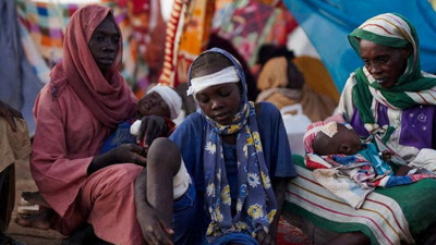 Sudan’da insani kriz bitmiyor... Sivillerden zorla kan aldılar