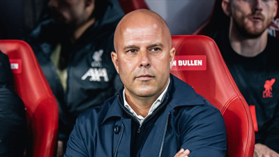 Liverpool'dan Arne Slot kararı!