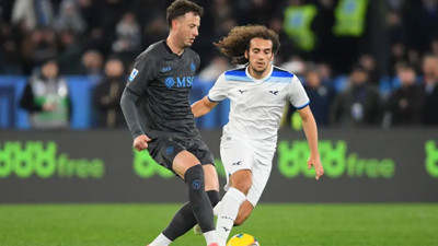 Fenerbahçe ile Beşiktaş'ın gözü Napoli'nin yıldızında