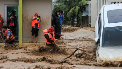 Endonezya'da felakette ölenlerin sayısı 442'ye ulaştı