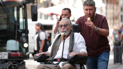 Yan Yana'dan iki haftada rekor gişe! Hasılatı dudak uçuklattı