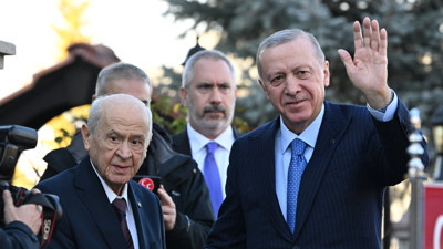 Cumhuriyet Erdoğan adını vermeden Barzani’ye çattı