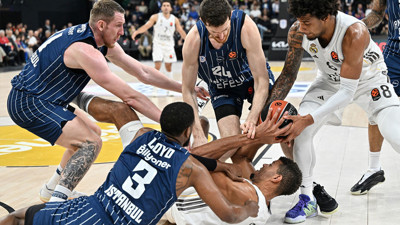Anadolu Efes... Yetmedi Real Madrid'e nefes!