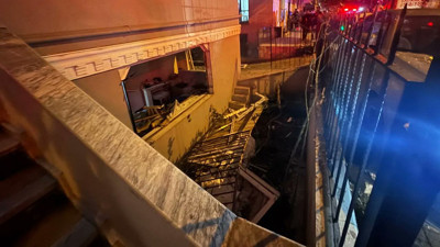 Güngören'de binada patlama! 2 yaralı