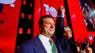 Özel'den İmamoğlu sorusuna: Adayını satan milletini satar