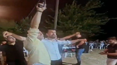 Bu nasıl asker eğlencesi. Havaya ateş açıldı korkulu anlar yaşandı