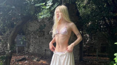 Aleyna Tilki bu kez ormanın derinliklerinden paylaştı. Çocuk havuzuna tanga ile girmesi olay olmuştu