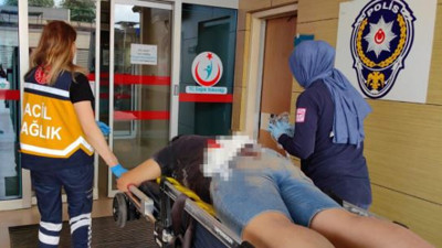 Makineden fırladı ok gibi kalçasına saplandı