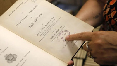 119 yıl önce ödünç alınan kitap kütüphaneye iade edildi