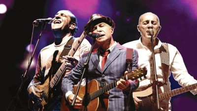 Özkan Uğur'un can dostu Mazhar Alanson canlı yayında ağlamaktan konuşamadı