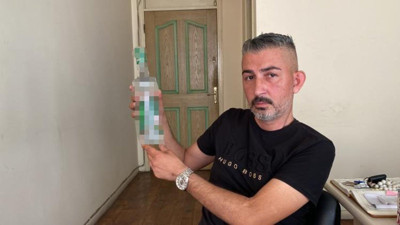 Büfeden içki aldı. İçinden çıkan karşısında hayatının şokunu yaşadı